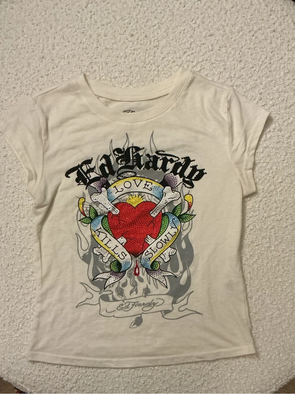 Ed Hardy White Short-Sleeve Tee with Red Heart Tattoo Graphic - Picture 1 of 3